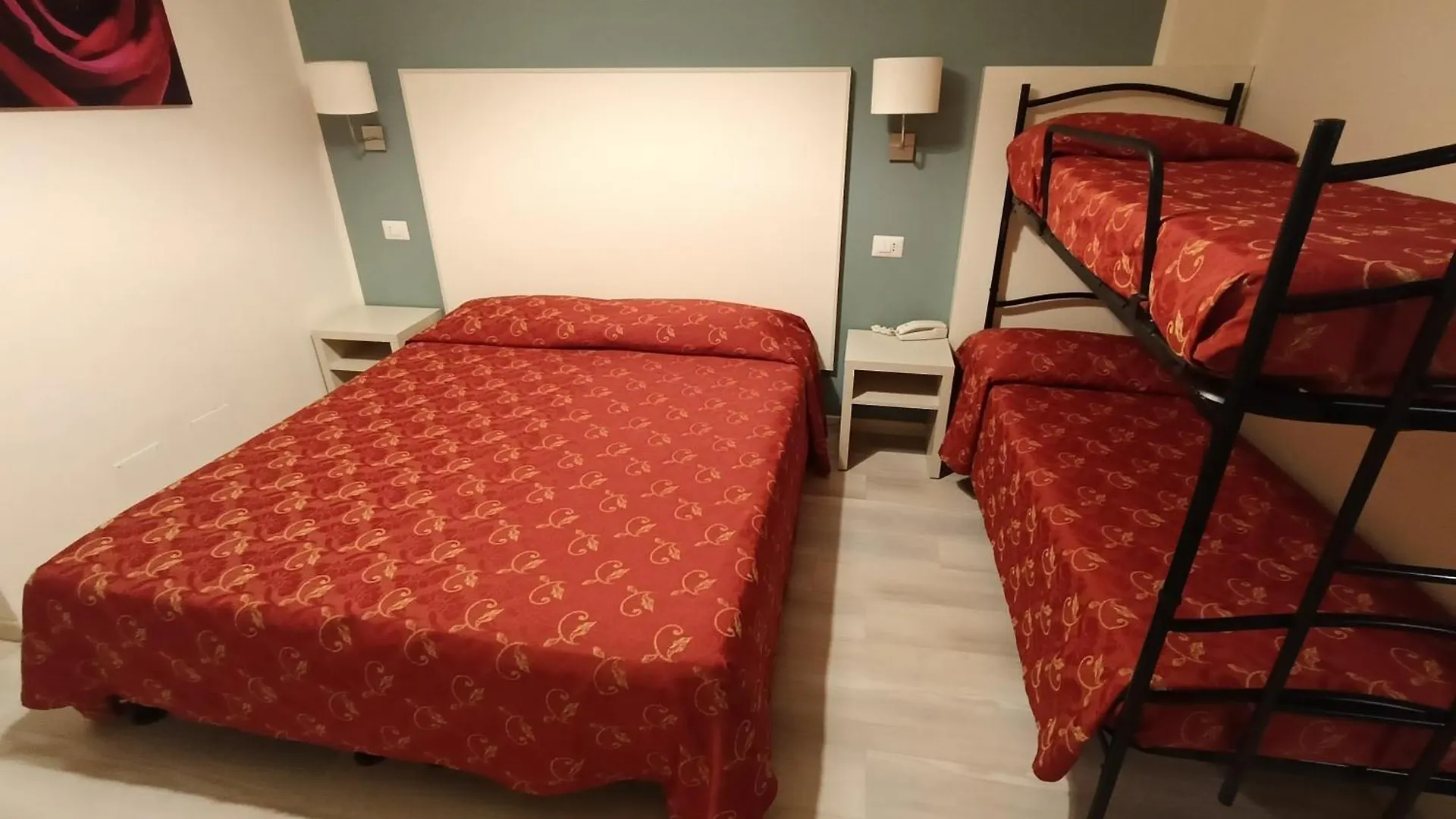 Hotel Chris Bellaria-Igea Marina Italy