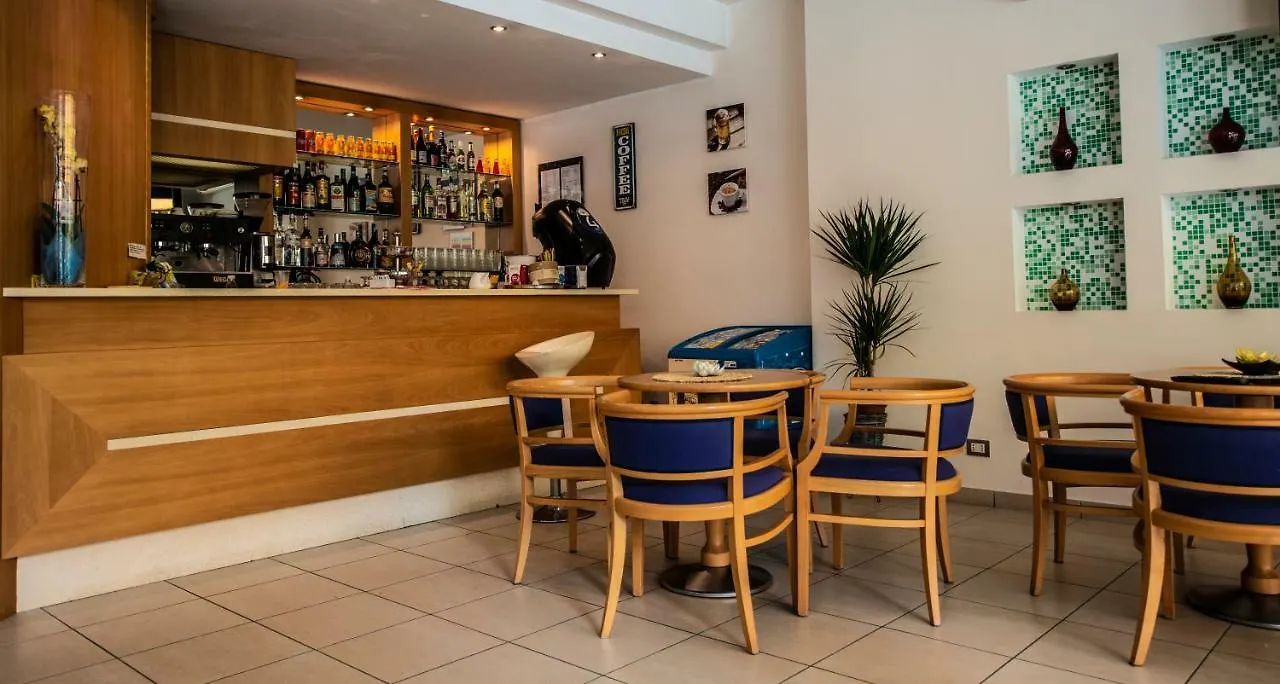 Hotel Chris Bellaria-Igea Marina 3*,  Italy